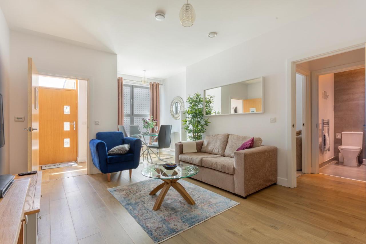 1 Bed Apartment - Redhill Central, Surrey, Gatwick #3 Extérieur photo